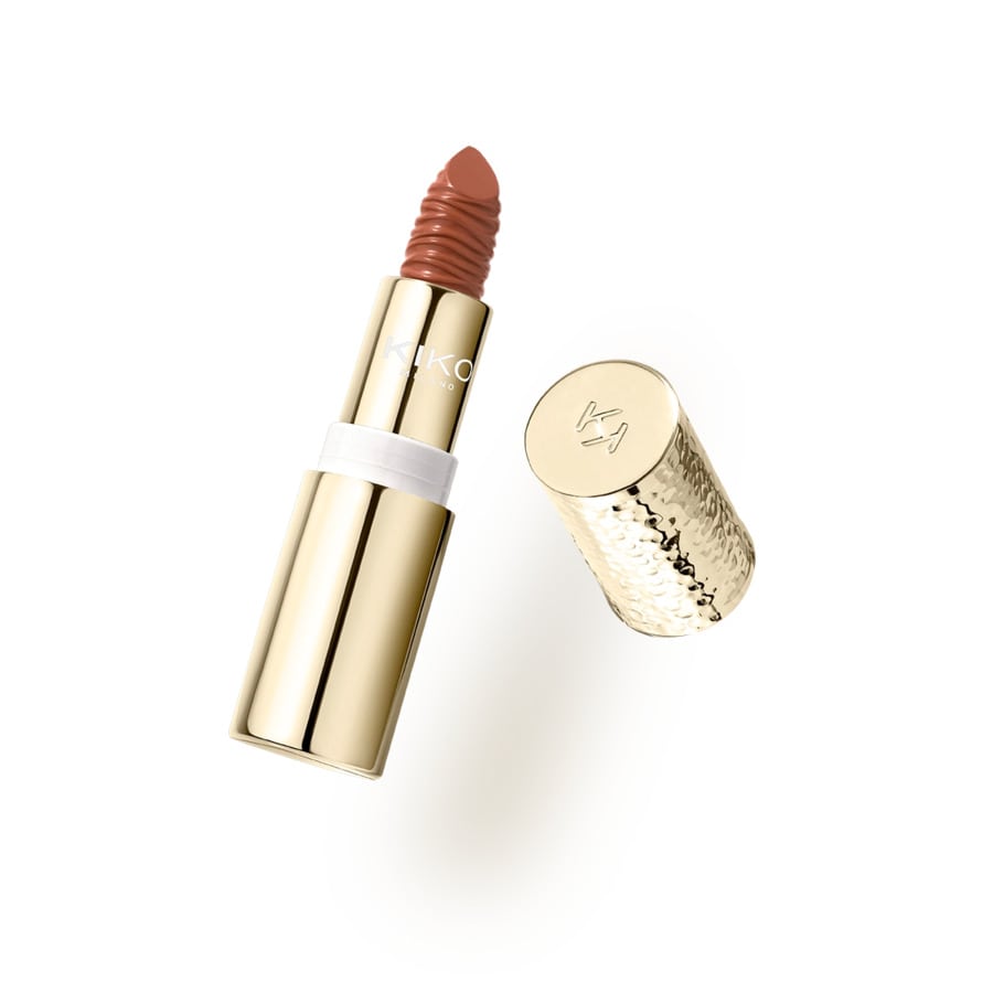SUMMER 24:_SUNSET SHINE LIPSTICK 01 - 90000539_KC000000888004B_04 Natural Nutmeg_KC000000888004B_04_01